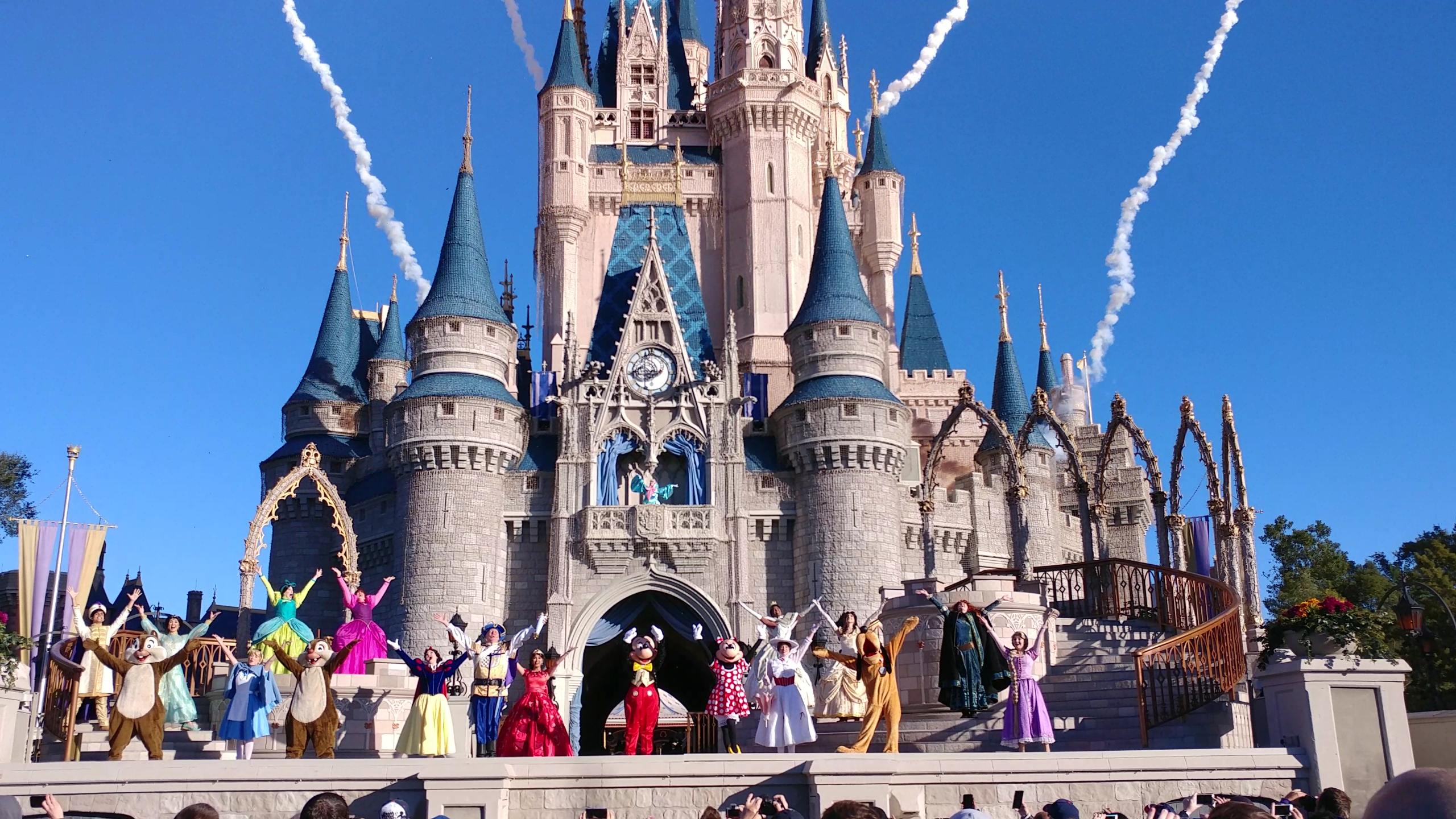 VIDEO New Let The Magic Begin Magic Kingdom Welcome Show In Front 
