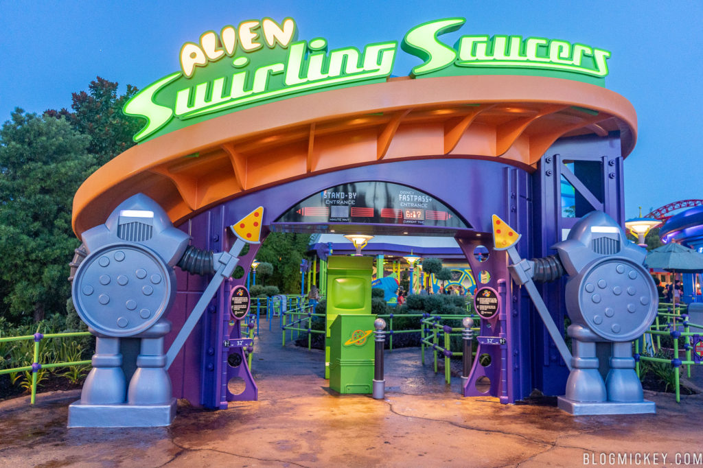 PHOTOS, VIDEO Alien Swirling Saucers Brings an OutofThisWorld Whip