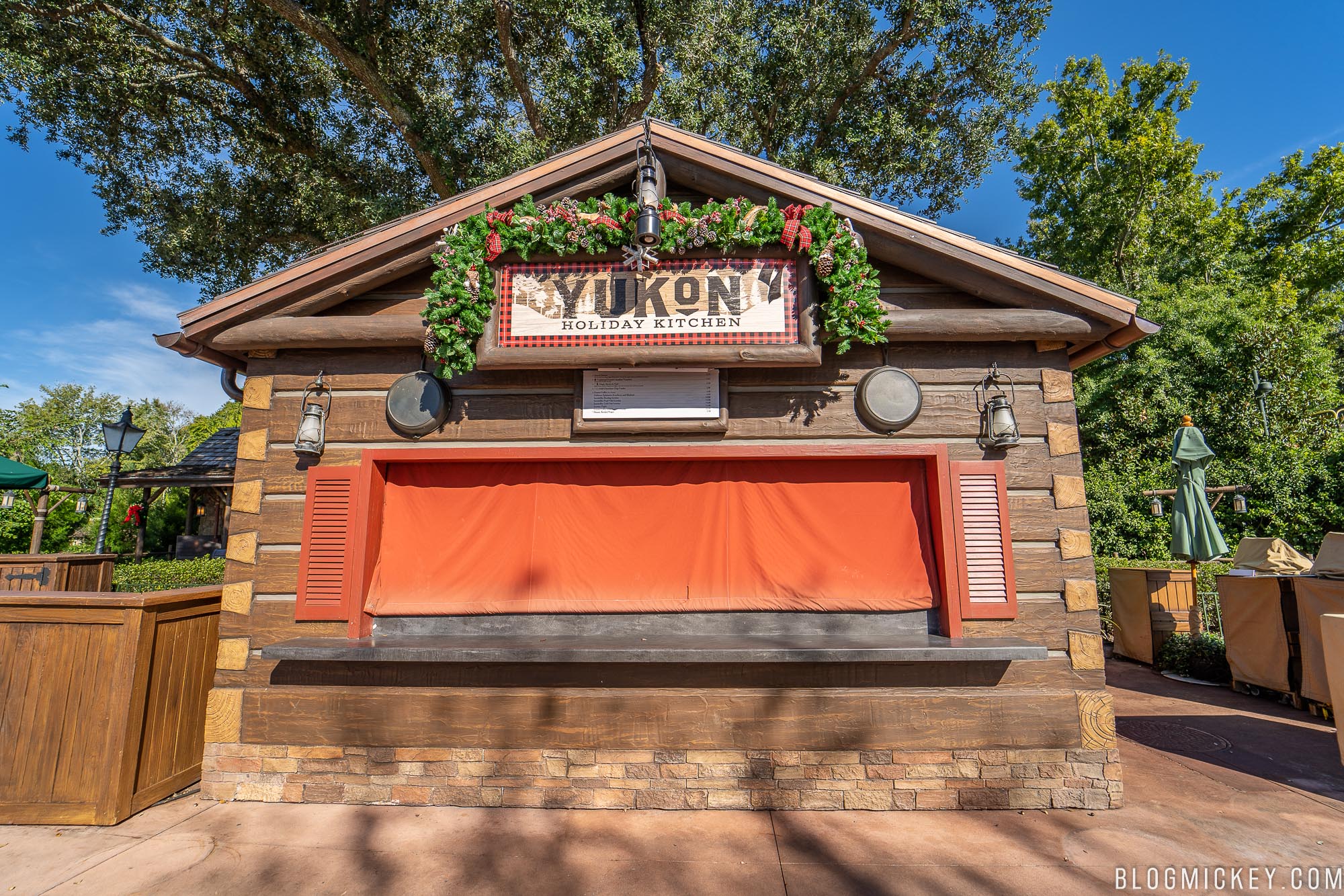 Review Yukon Holiday Kitchen Epcot International Festival Of The Holidays 2018