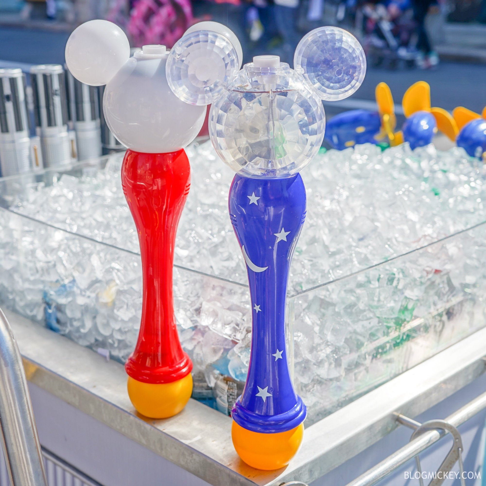 minnie light and sound bubble wand