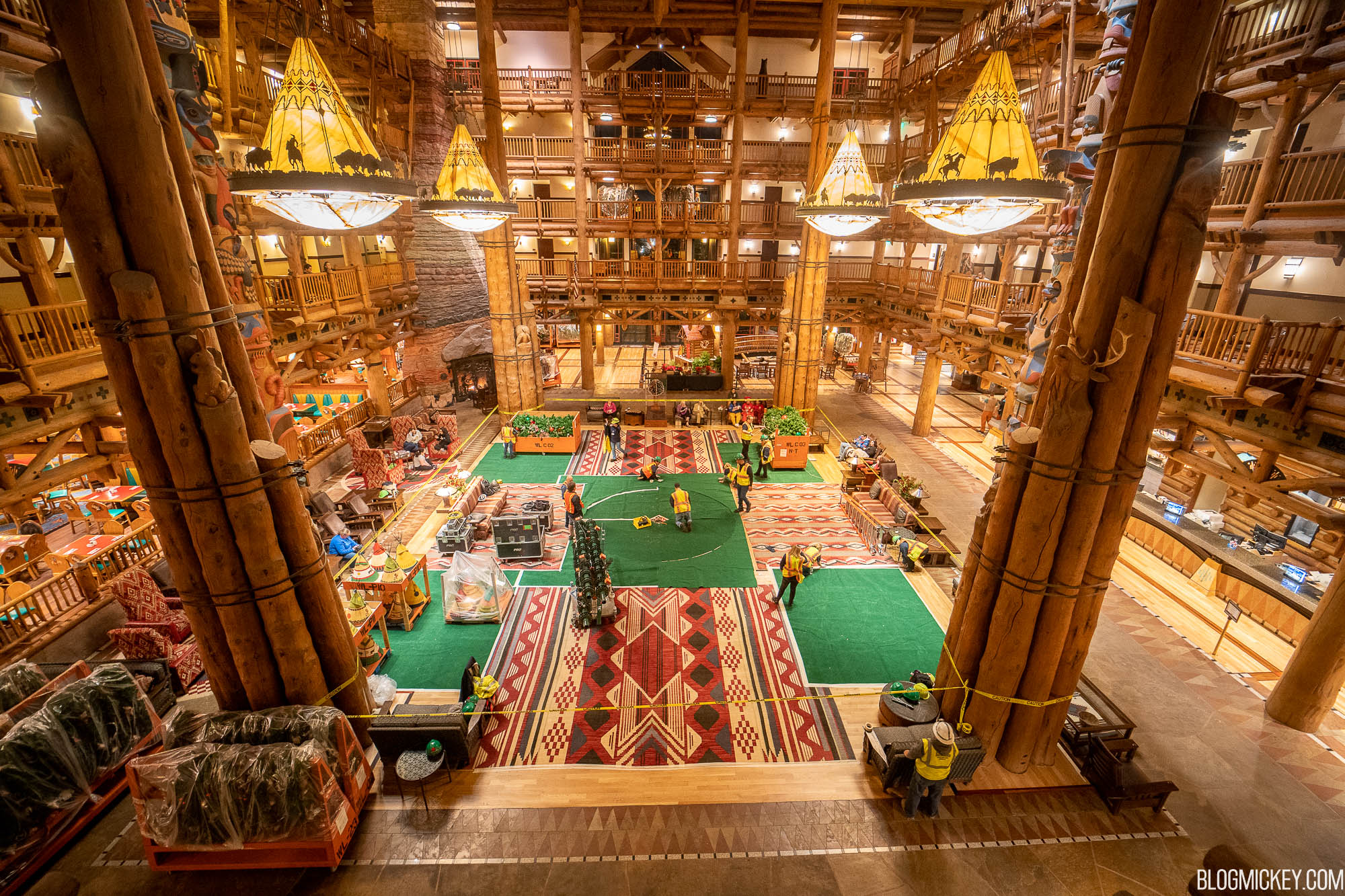 Detailed Look at Wilderness Lodge Christmas Tree Installation