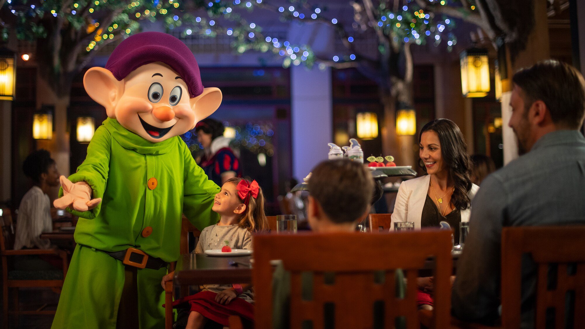 disney tourist blog best character dining