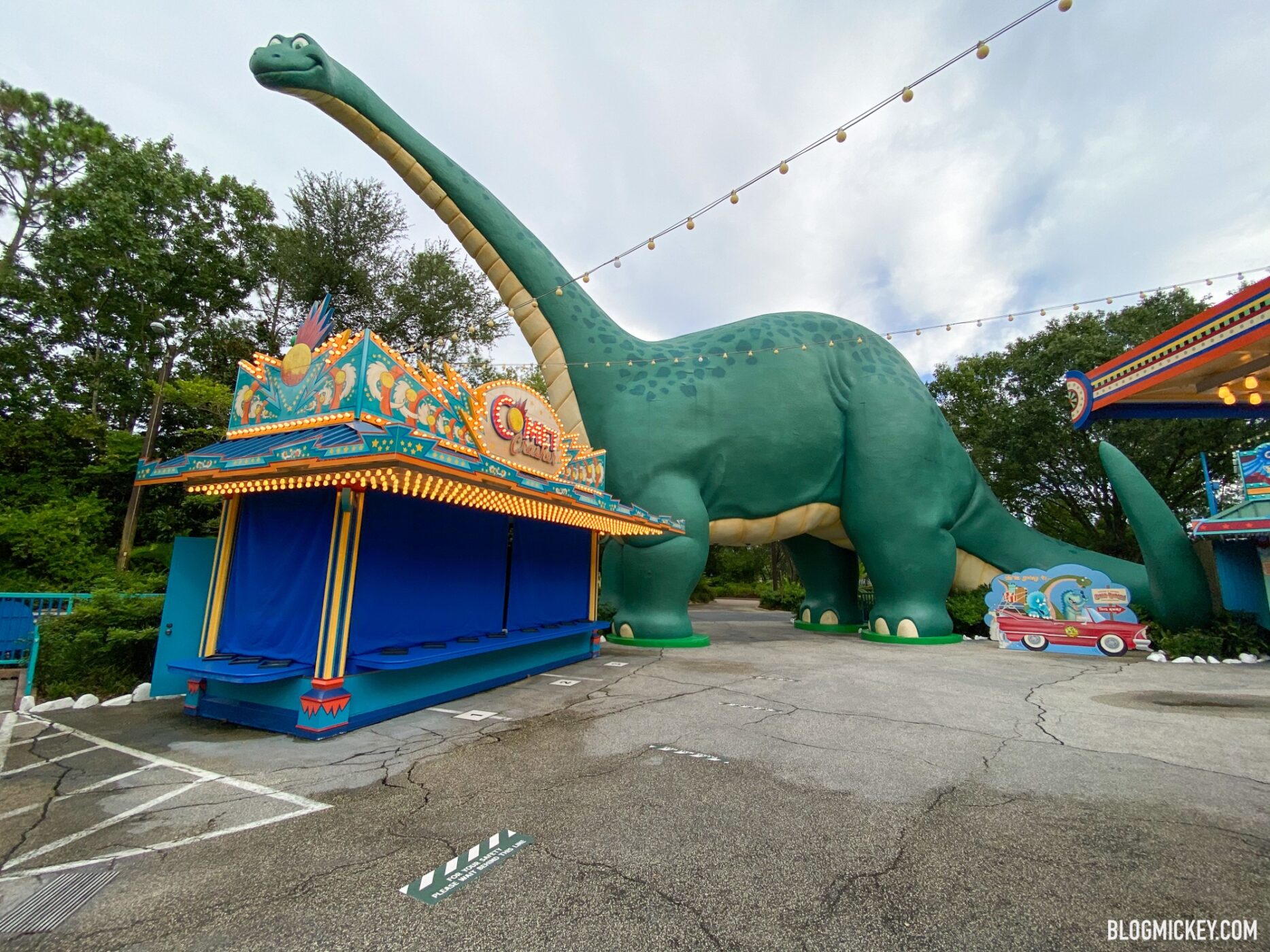 DinoLand USA Carnival Games Reopen With NEW Prizes Themed to the Land