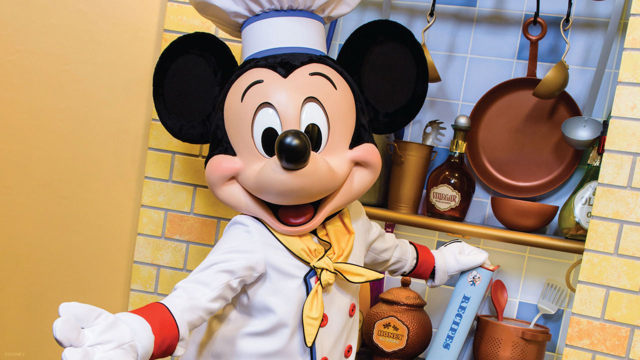 Character Dining Returns to Chef Mickey's on December 16th