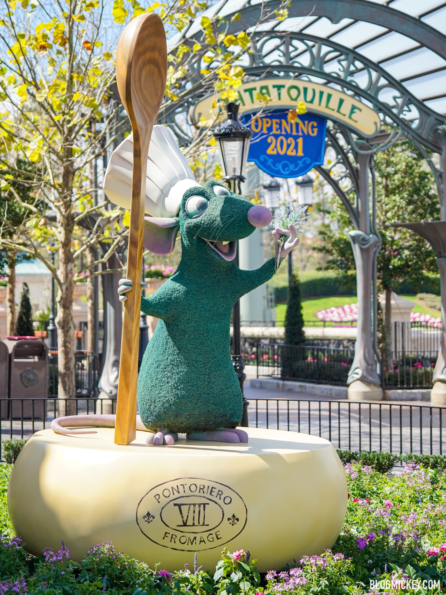 Remy, Belle and Beast Topiaries Arrive in France Pavilion Ahead of 2021 ...
