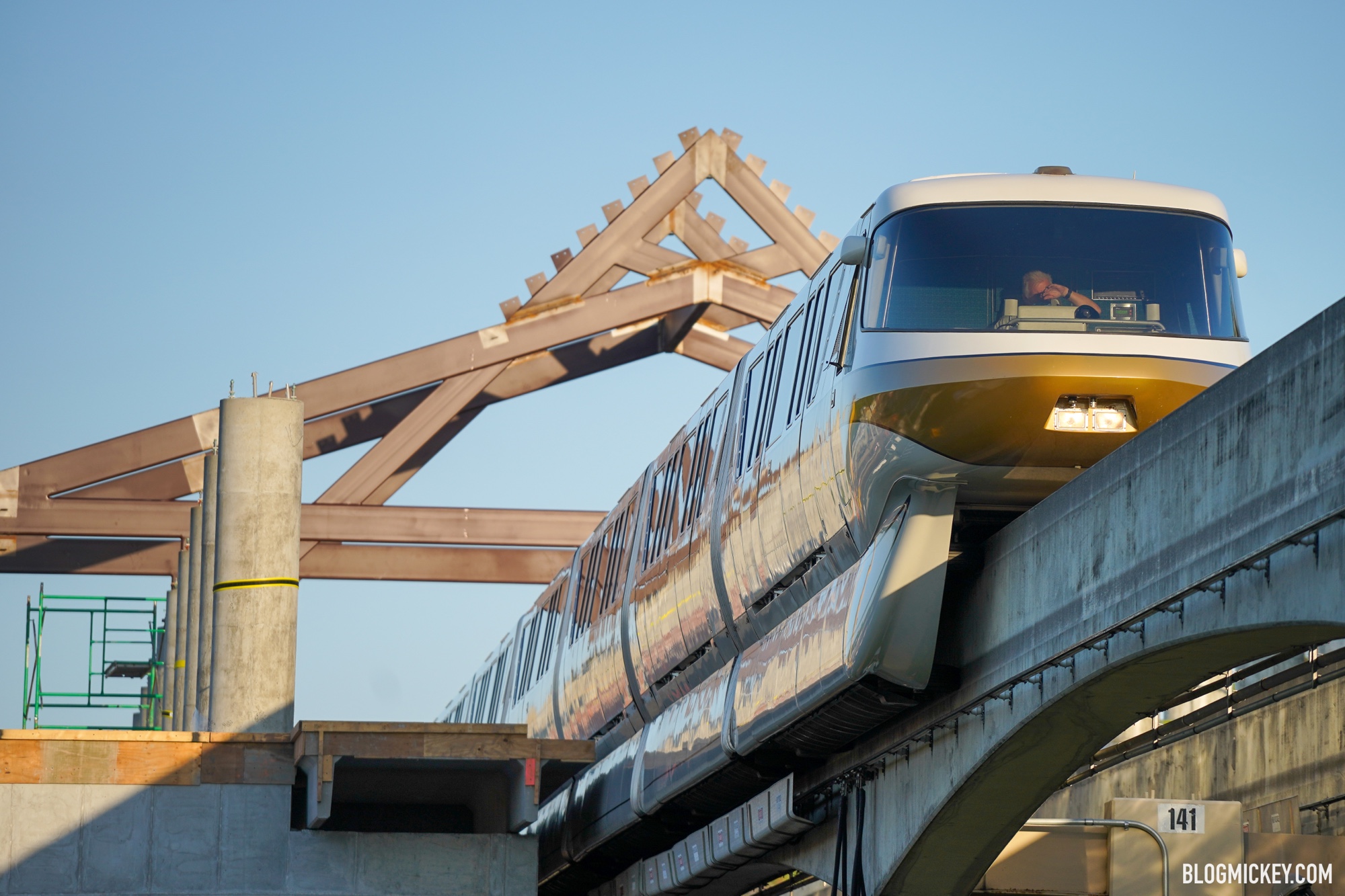 First Trusses Installed as Disney Rebuilds Monorail