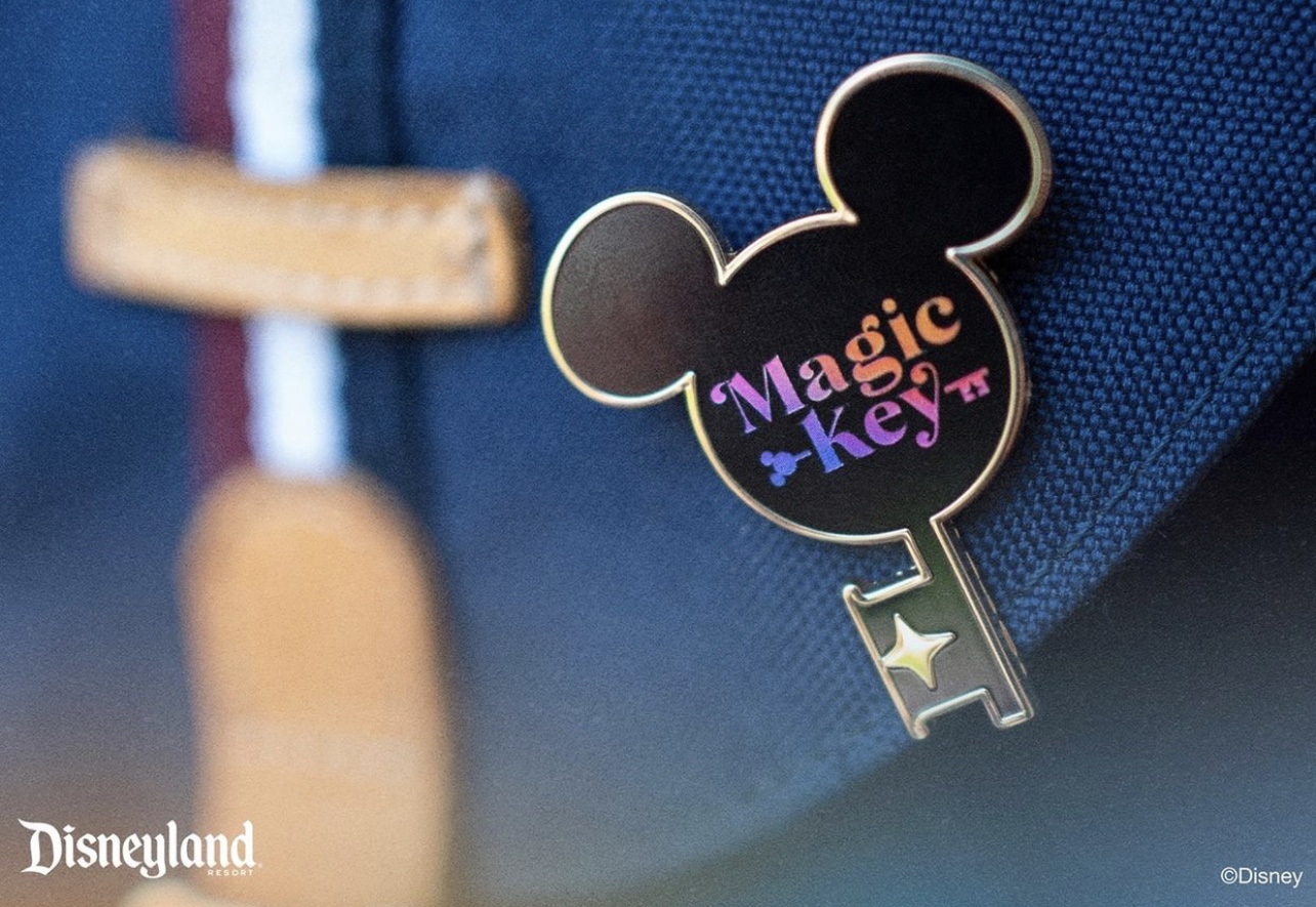Disneyland Offering Limited-Time "Charter Member Welcome Package" for Magic Key Purchases