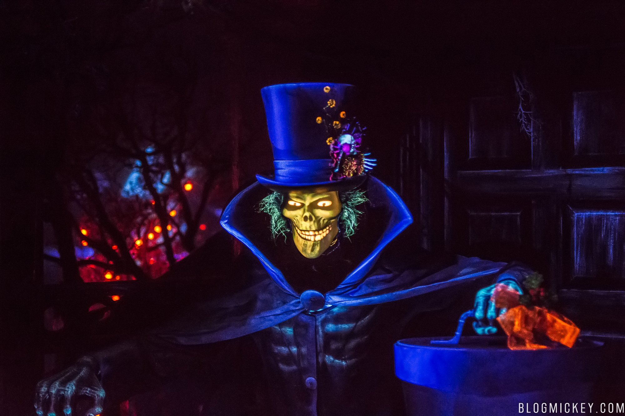 Hatbox Ghost Coming to Haunted Mansion at Magic Kingdom