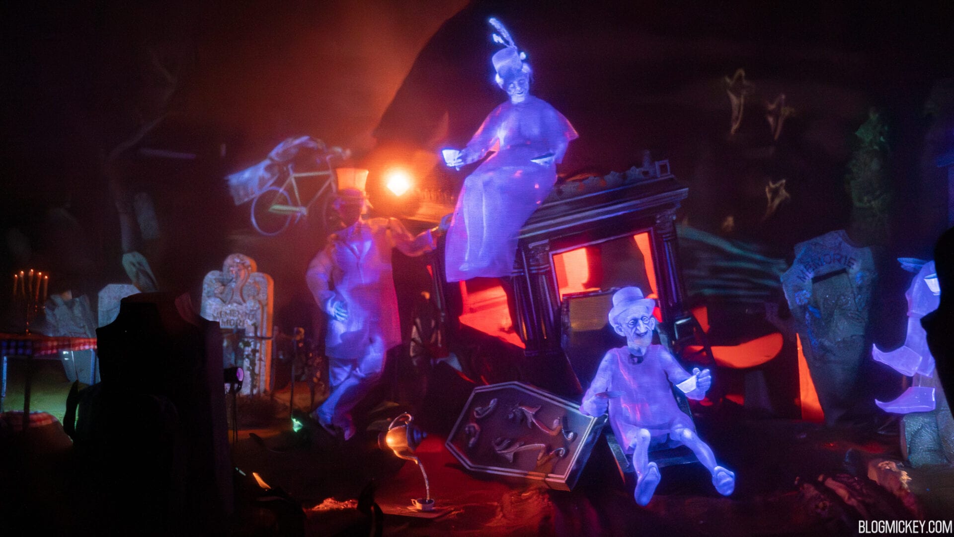 Eerie New Effect Added to The Haunted Mansion Graveyard at Magic Kingdom