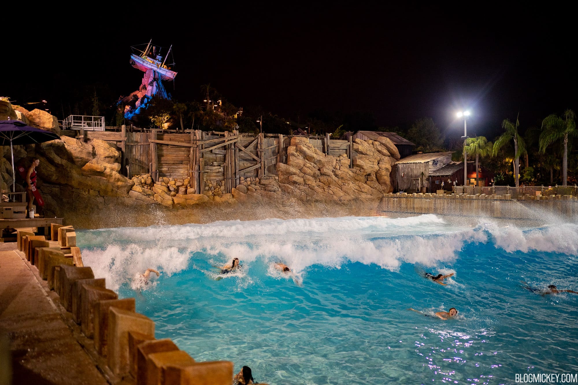 typhoon-lagoon-h2o-glow-after-hours-pool-attractions-3.jpg