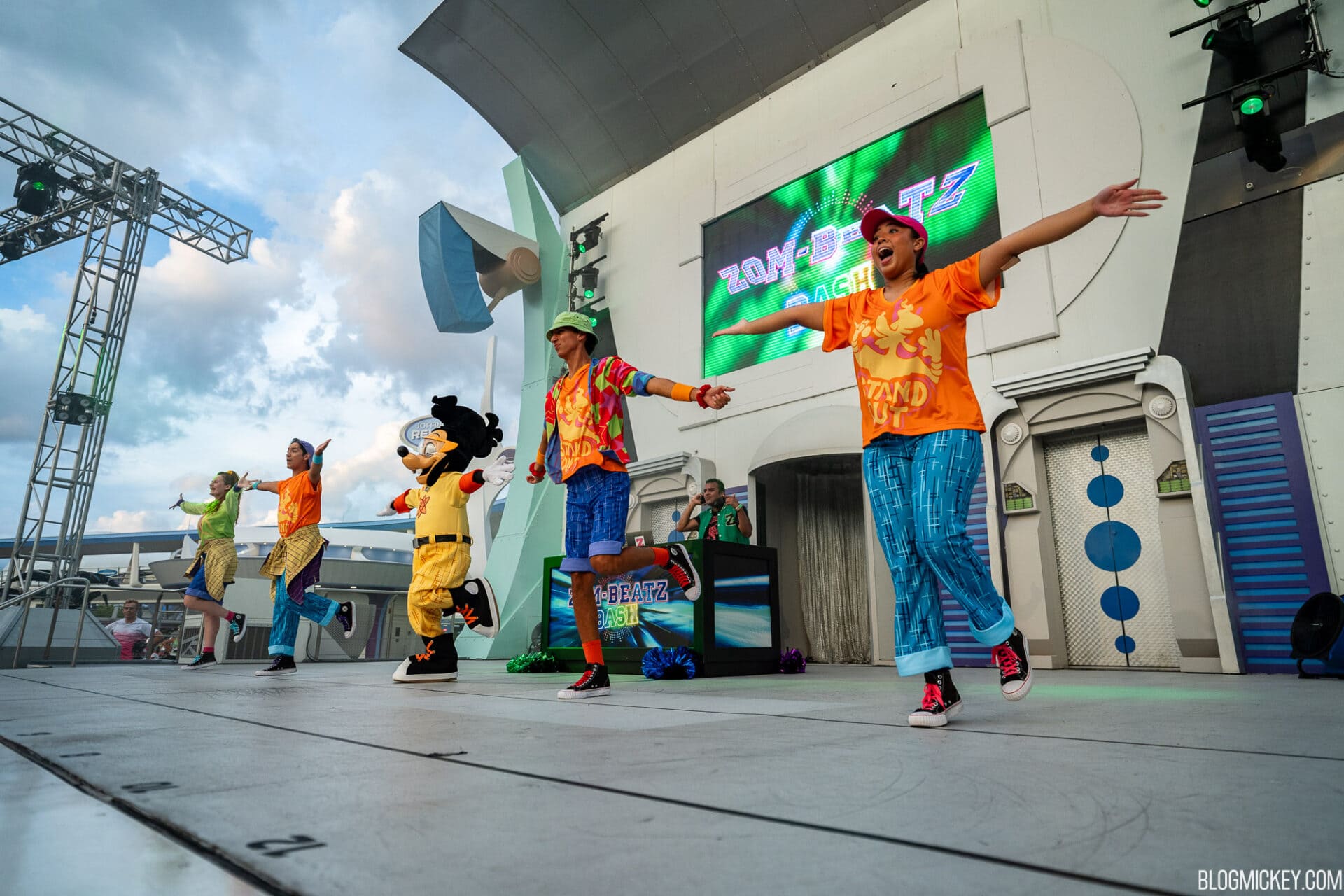 DETAILS, PHOTOS Roaming Max Goof Powerline Dance Party During Mickey's